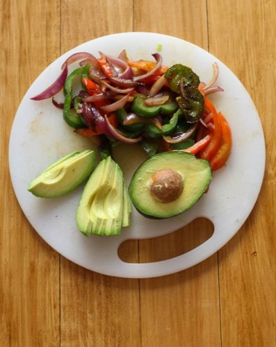 Steak-and-Quinoa-Burrito-Bowl