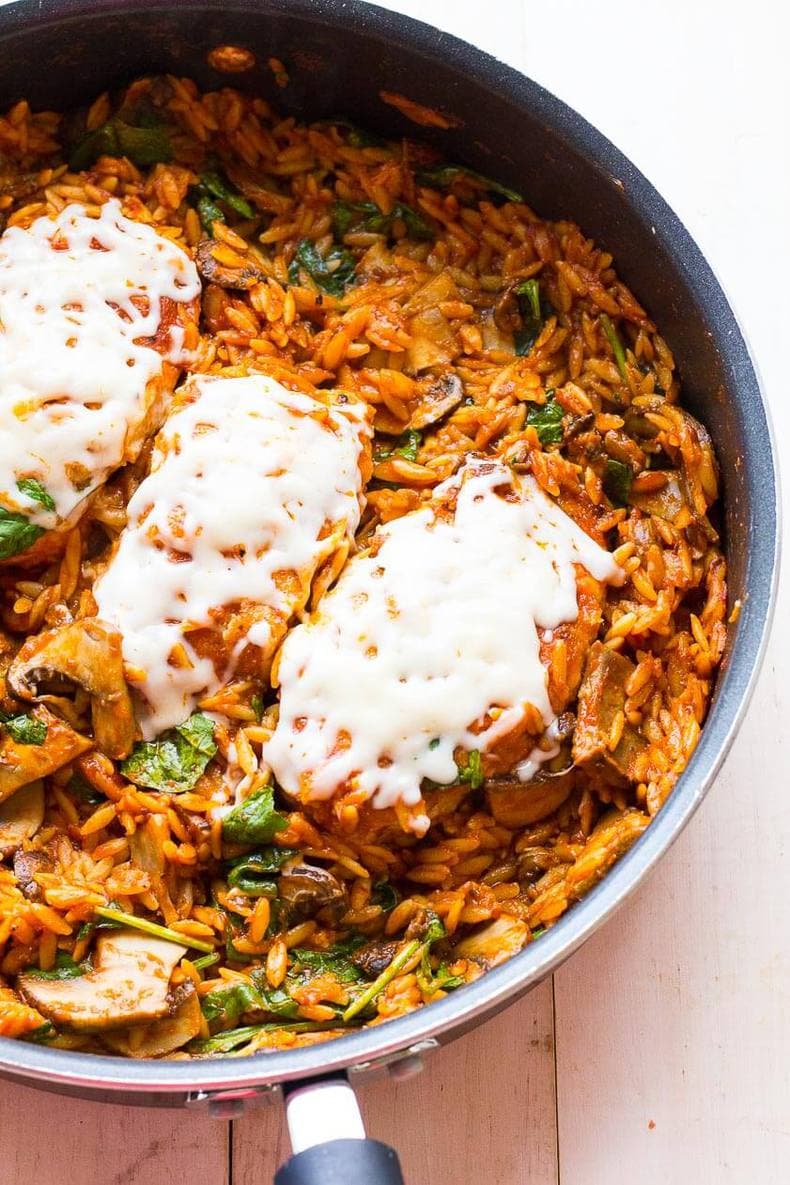 One Skillet Chicken Parmesan 