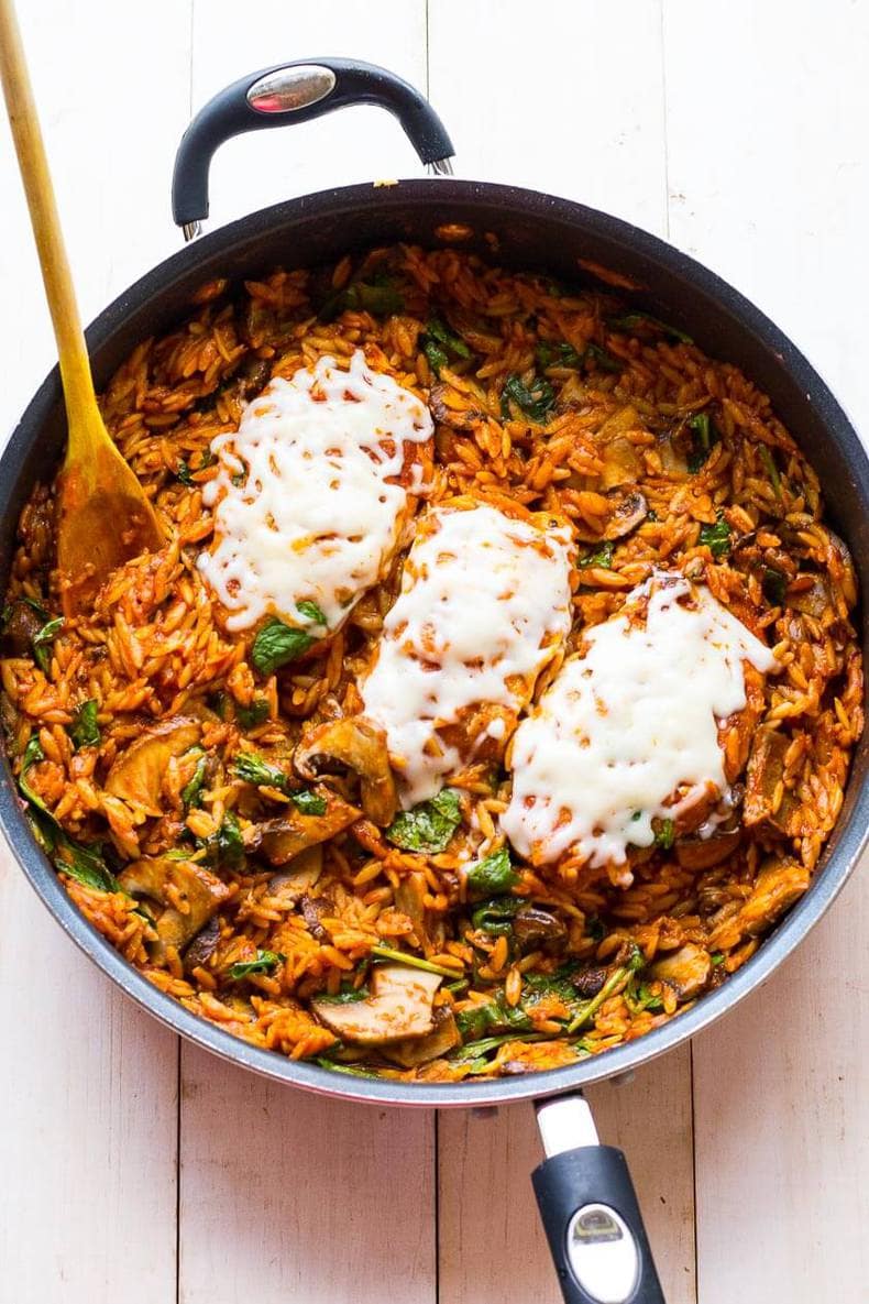 One Skillet Chicken Parmesan 