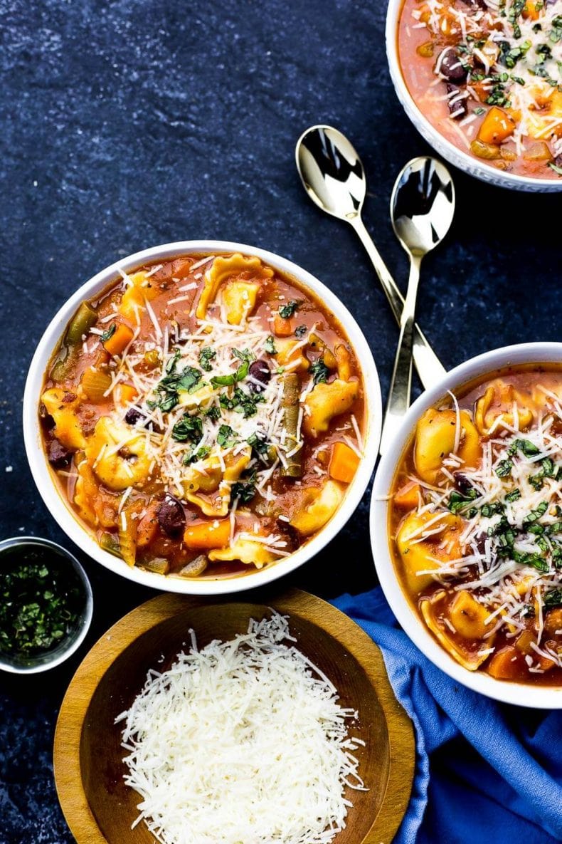 30-minute tortellini minestrone soup