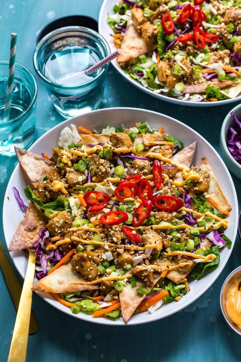 Chicken Wonton Nacho Salad