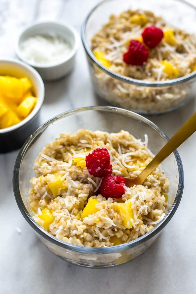 https://thegirlonbloor.com/wp-content/uploads/2018/05/Pina-Colada-Instant-Pot-Steel-Cut-Oats_-7-790x1185.jpg