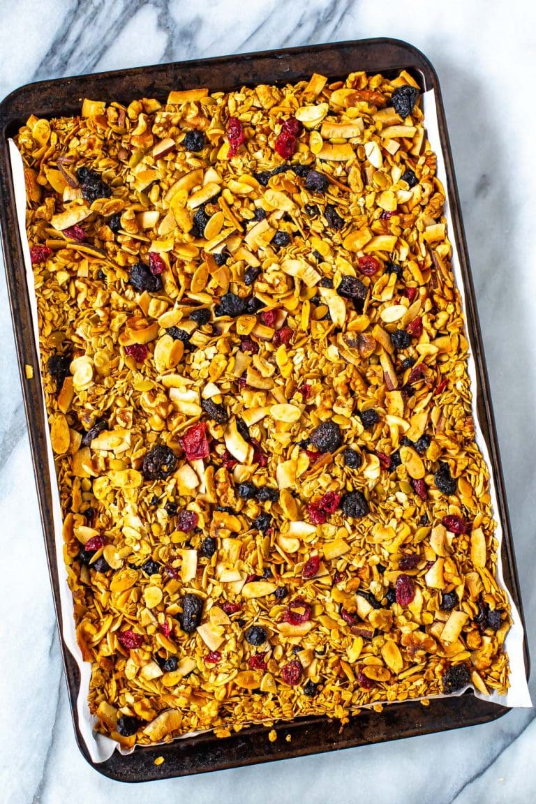 The VERY BEST Homemade Granola Recipe - The Girl on Bloor