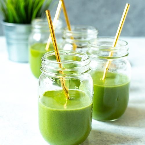 https://thegirlonbloor.com/wp-content/uploads/2019/12/Meal-Prep-Green-Smoothie-12-500x500.jpg