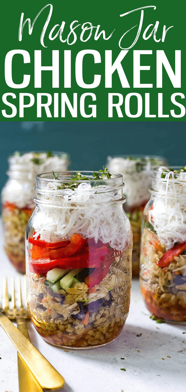 These Quick & Easy Chicken Spring Roll Jars are the perfect grab and go lunch with noodles, ground chicken, veggies and sweet chili sauce. #chickenspringroll #masonjars