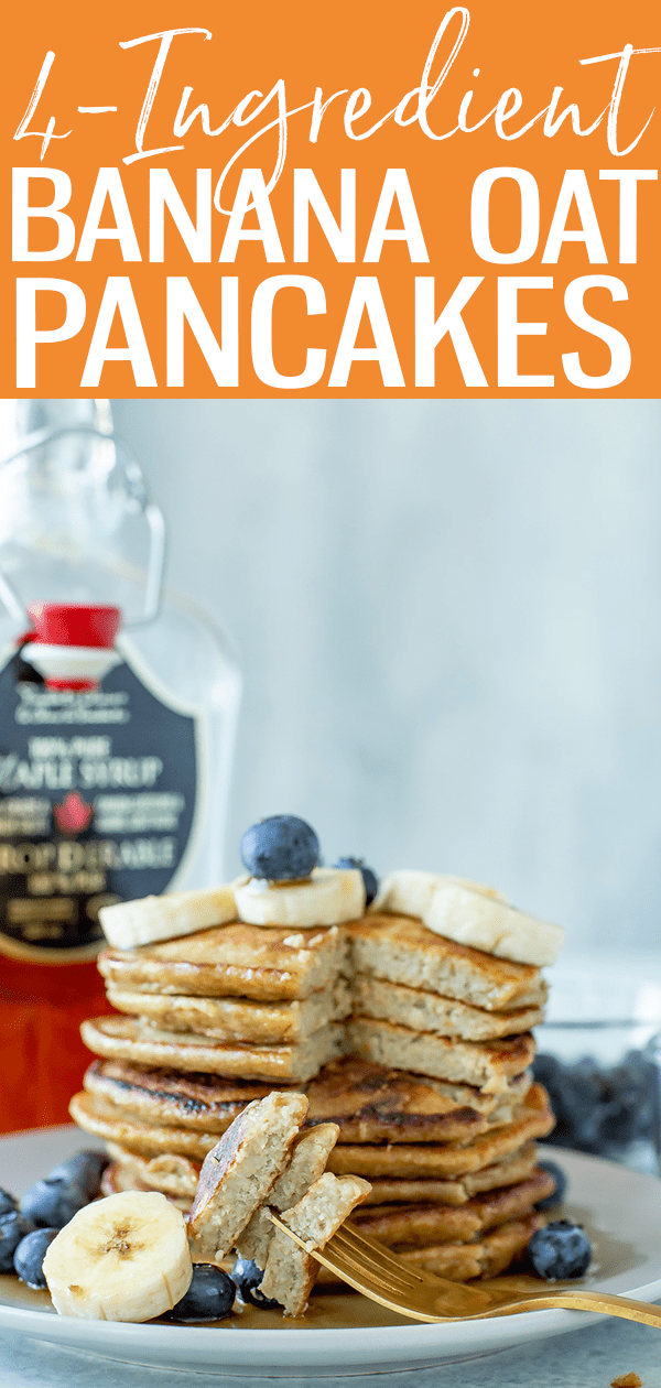 These 4-Ingredient Banana Oat Pancakes are gluten free and the perfect meal prep breakfast - you can even freeze them for later! #bananaoat #pancakes