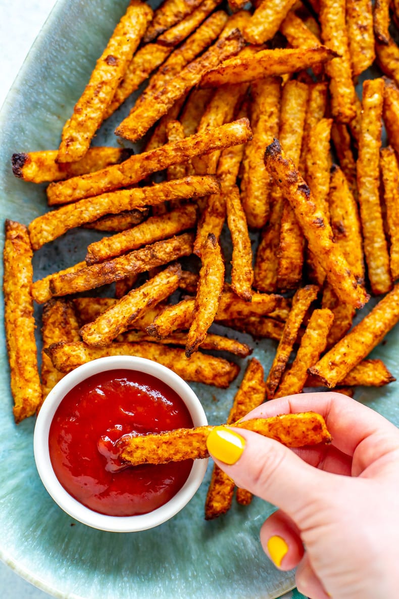 Crispy Air Fryer Sweet Potato Fries - Eating by Elaine