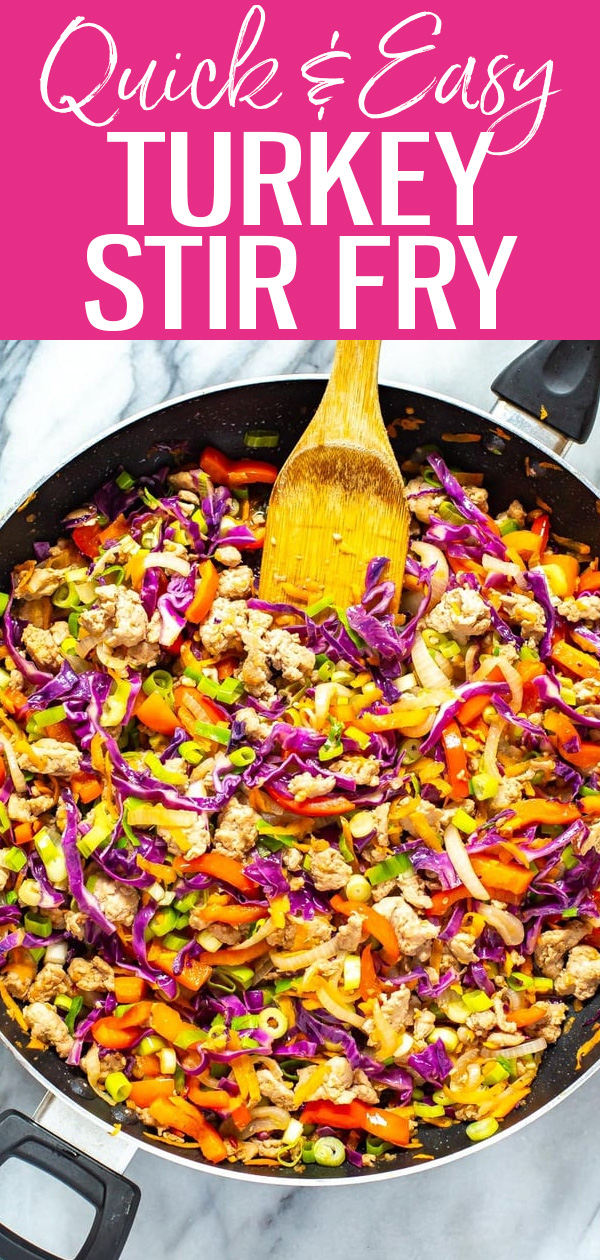 This the Easiest Ever Ground Turkey Stir Fry! It’s low carb too – all you need is ground turkey, bell peppers, carrots and cabbage. #groundturkey #stirfry