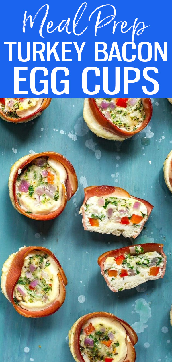 These Turkey Bacon Egg White Bites are a delicious grab-and-go breakfast idea filled with veggies. They’re ready in just 25 minutes! #turkeybacon #eggwhites
