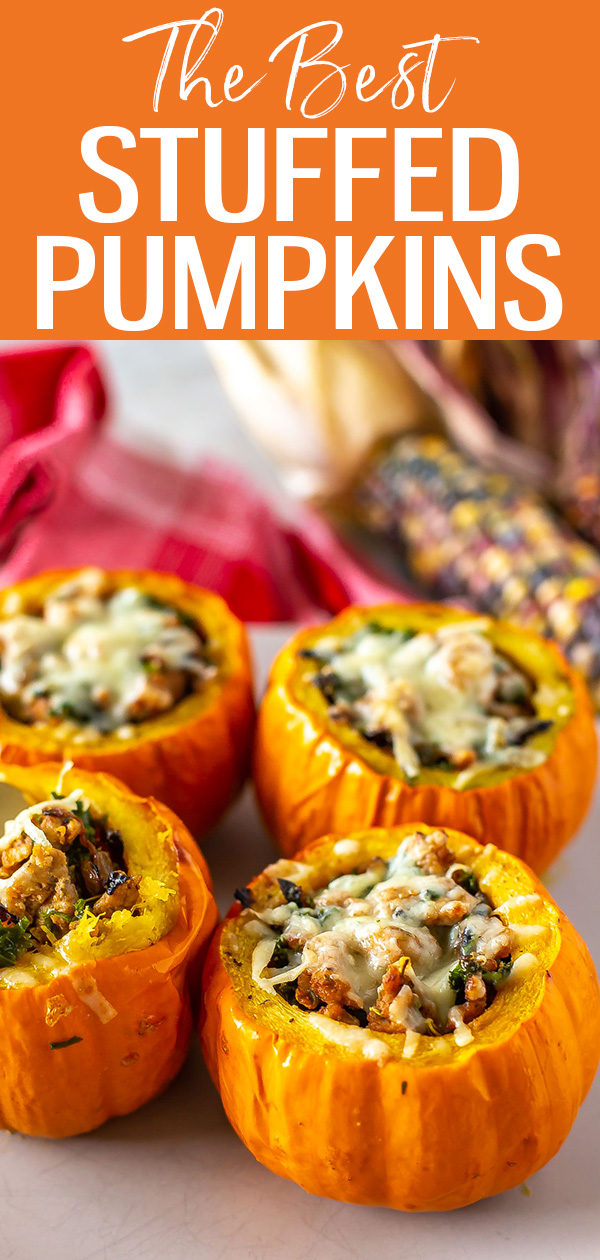 Move over stuffed squash, Stuffed Pumpkins are here! They're topped with gruyere cheese and have a delicious homemade turkey sausage filling. #stuffedpumpkins #fallrecipe
