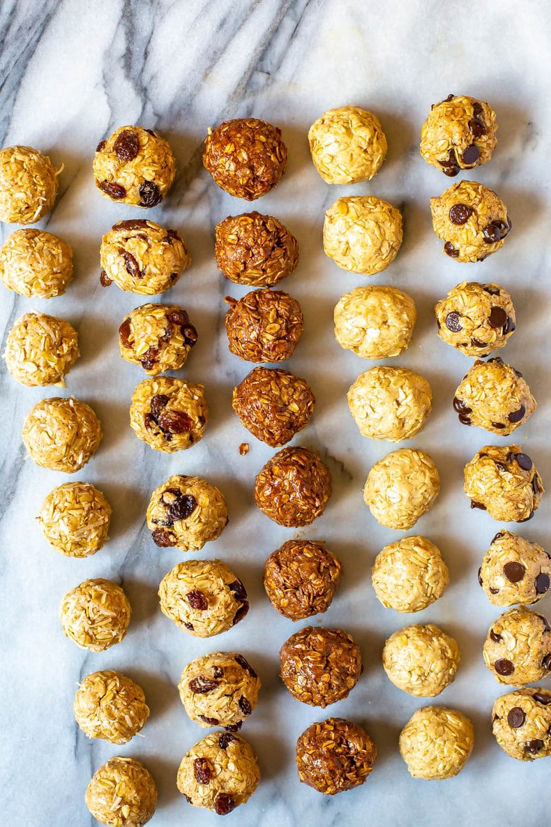 40 protein balls arranged in 5 columns, with each column being a different flavour.