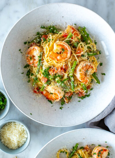 A bowl of copycat Olive Garden shrimp scampi.
