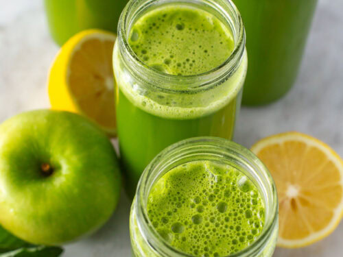 Easy Green Juice Recipe - The Girl on Bloor