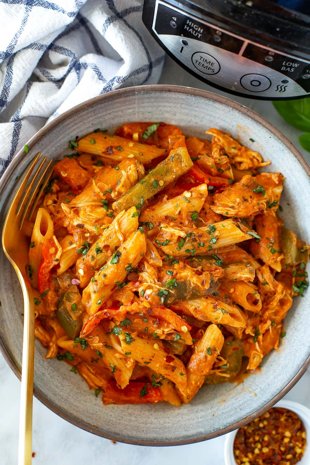 Close up of crockpot chicken pasta plate