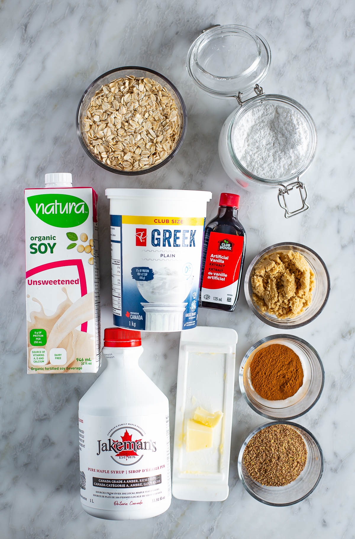 Cinnamon roll overnight oats ingredients