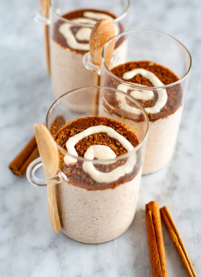 Cinnamon roll overnight oats